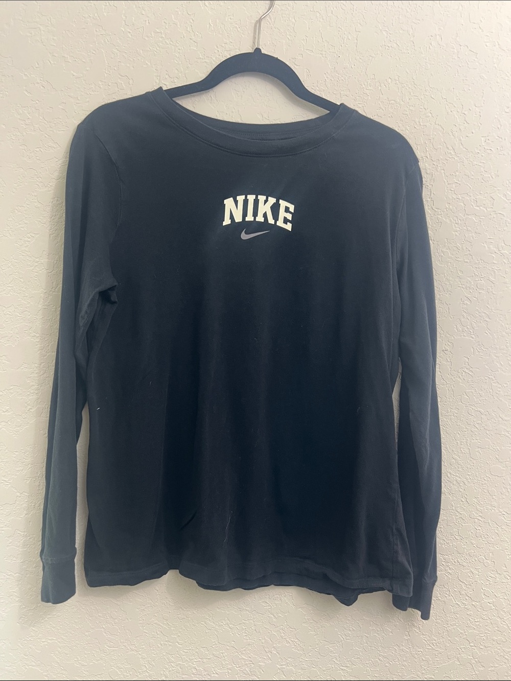 Nike Collegiate Arched Logo Long Sleeve Black Tee Shirt Large